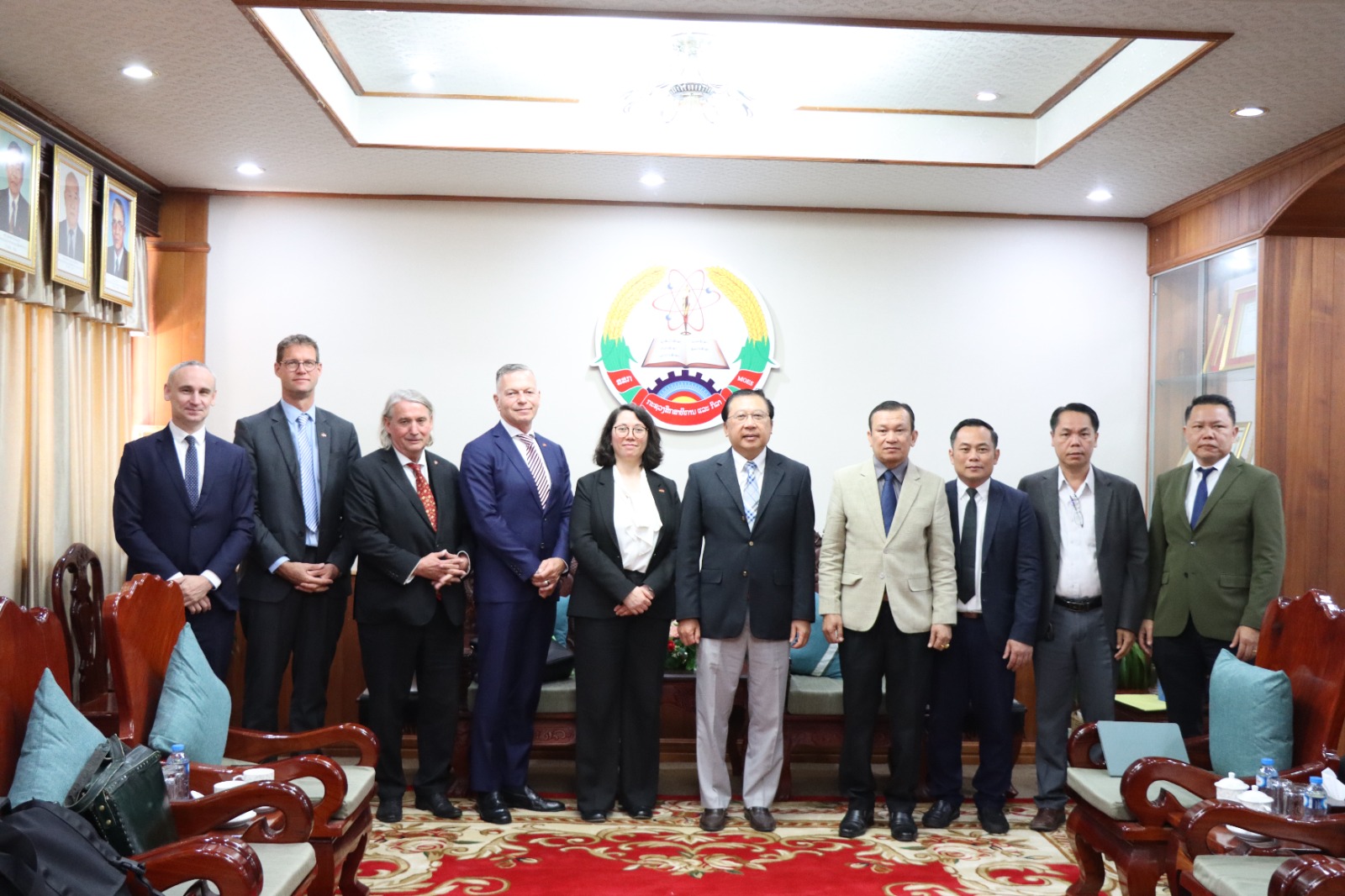 ຫາລືແນວທາງການຮ່ວມມືວຽກງານອະຊີວະສຶກສາ ຢູ່ ສປປ ລາວ