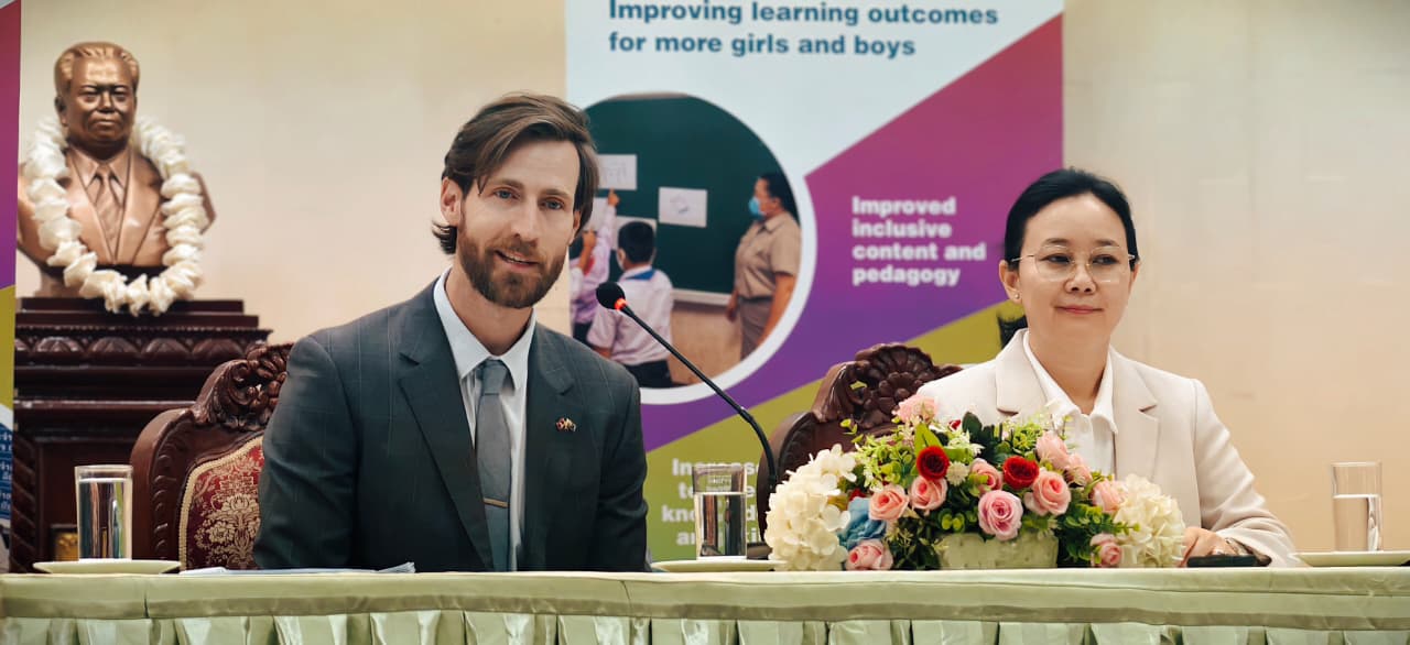 ສສກ ຮ່ວມກັບ ລັດຖະບານອົດສະຕຣາລີ ຈະຜະລິດສື່ວິດີໂອສ້າງຈິດສຳນຶກ ເພື່ອຍົກລະດັບການປົກປ້ອງເດັກໃນໂຮງຮຽນທົ່ວປະເທດ 